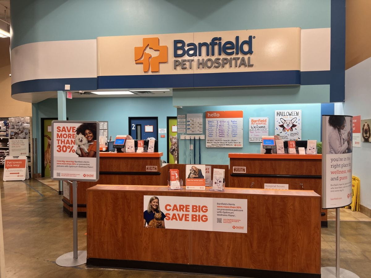 The front desk at Banfield Pet Hospital - Corona
